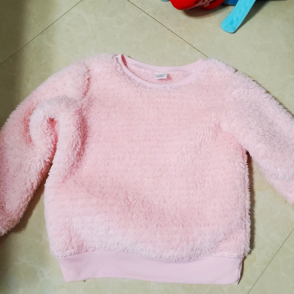 Pink girls pullover
